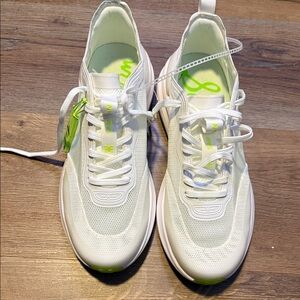 NWT SAM EDELMAN Stylish White and Green MESH Women's Sneakers